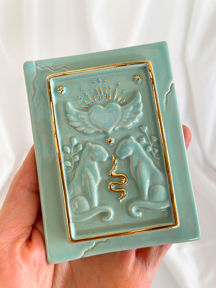 The Lovers’ Offering Box