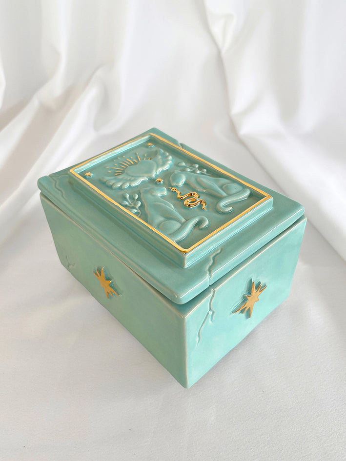 The Lovers’ Offering Box